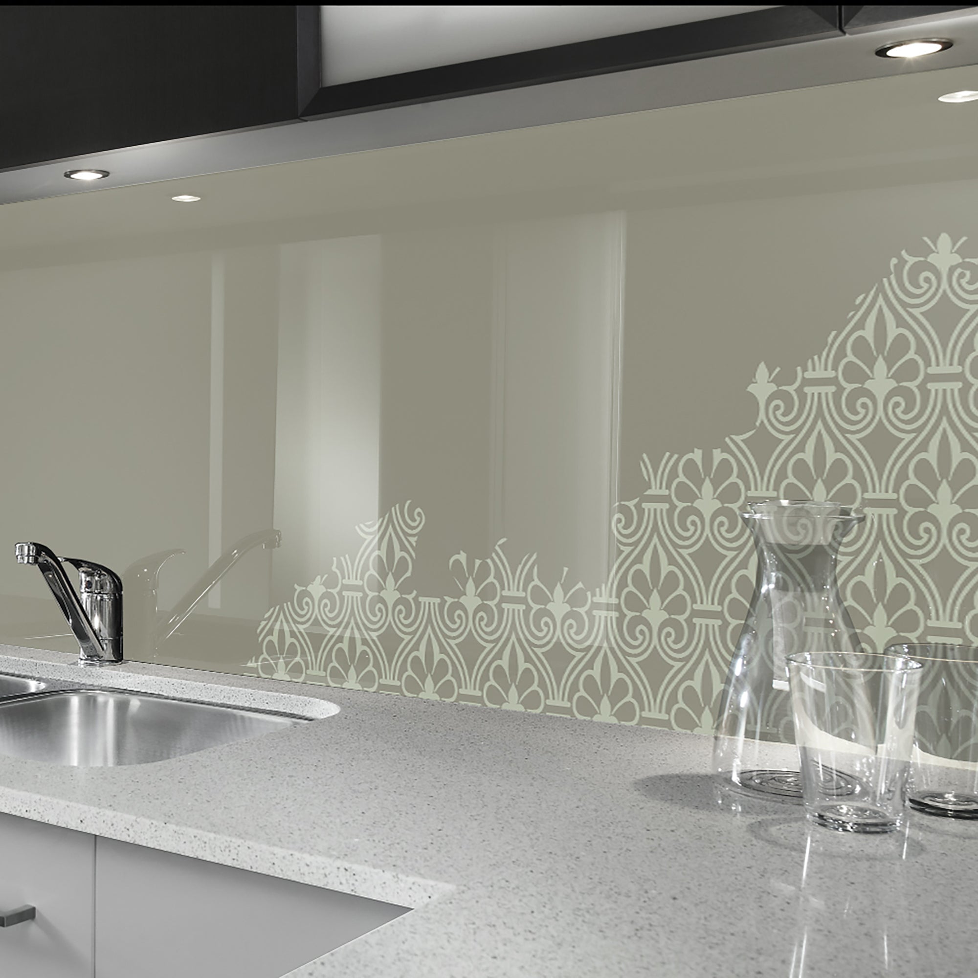 Painted kitchen glass cladding #1e