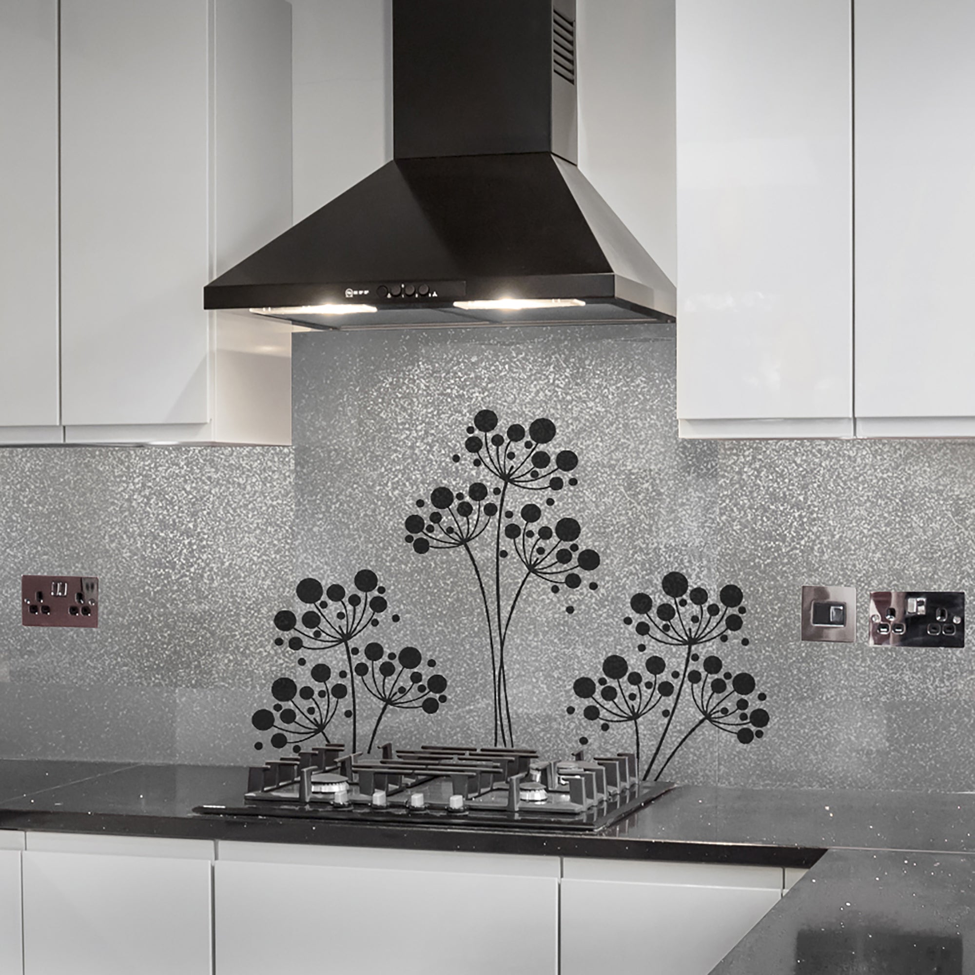 Painted kitchen glass cladding #31b